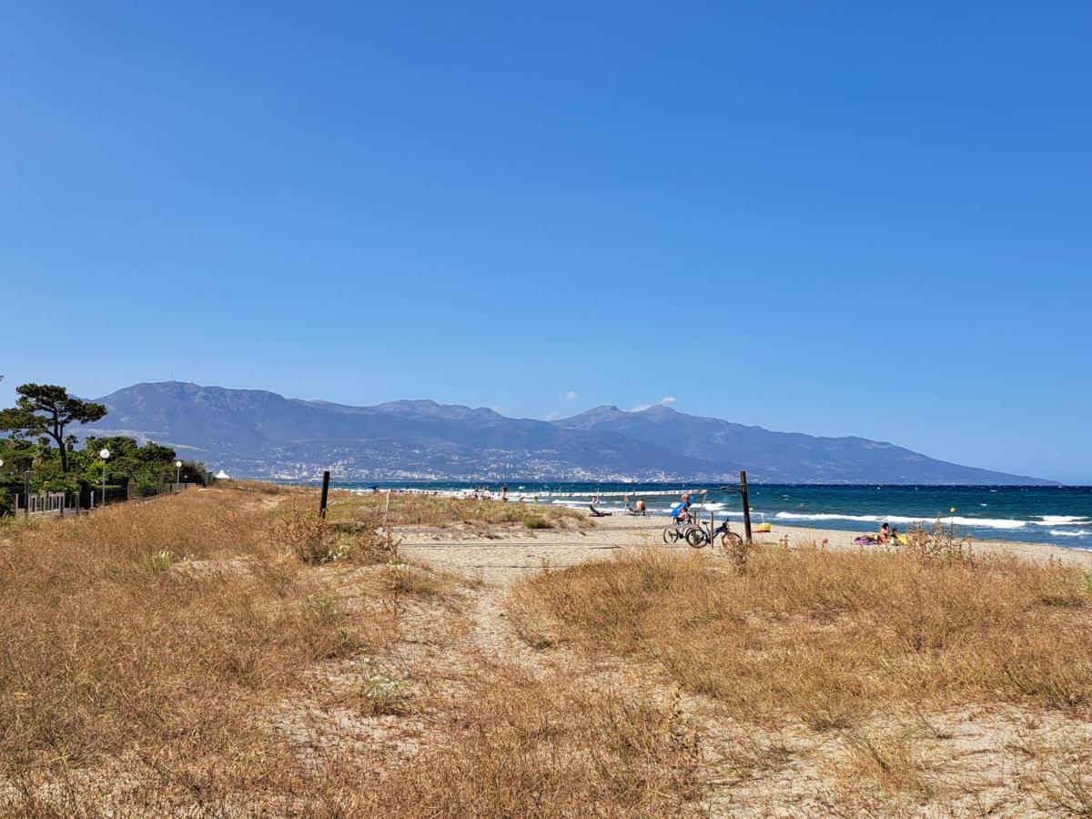 Mini Villa Jardin 50 M Plage Borgo  Luaran gambar