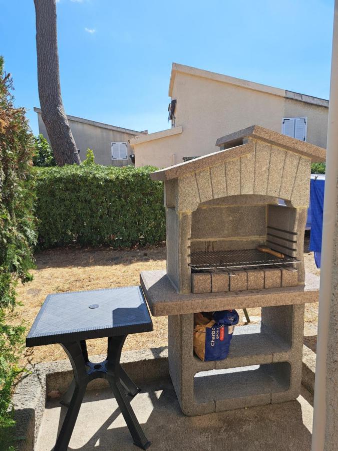 Mini Villa Jardin 50 M Plage Borgo  Luaran gambar